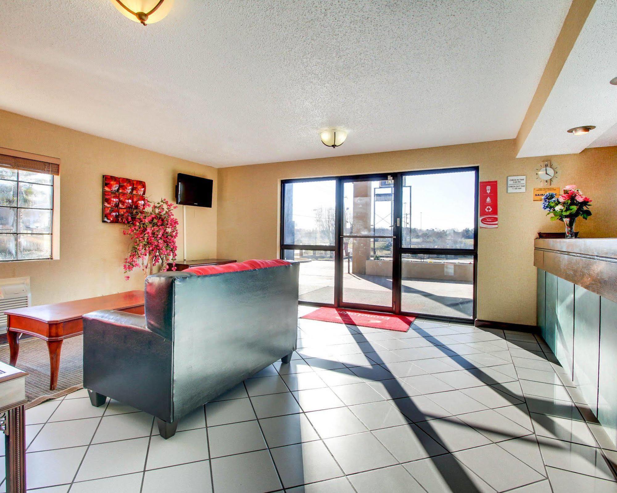 Econo Lodge ויקסבורג מראה חיצוני תמונה